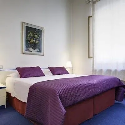 Il Poeta Dante Hotell 3*